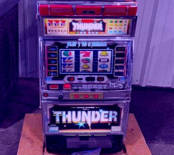 Hammer of Thunder slot machine