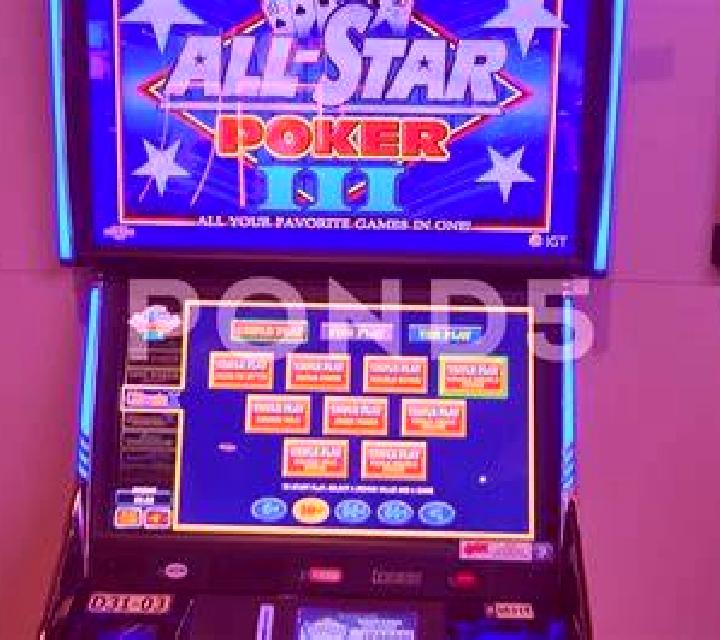 Hanafuda Poker slot machine