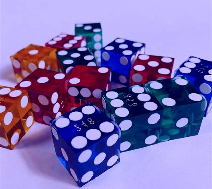 Happy Diamonds Dice slot game