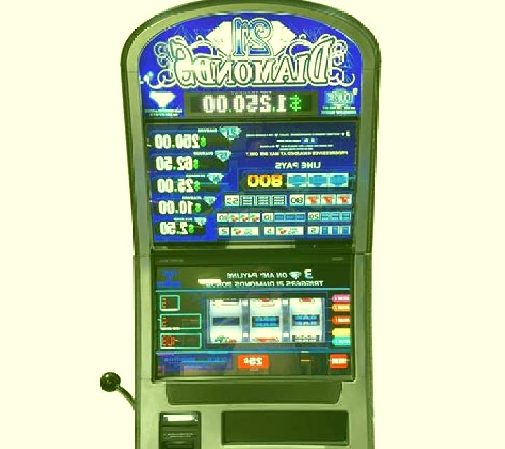 Happy Diamonds slot machine