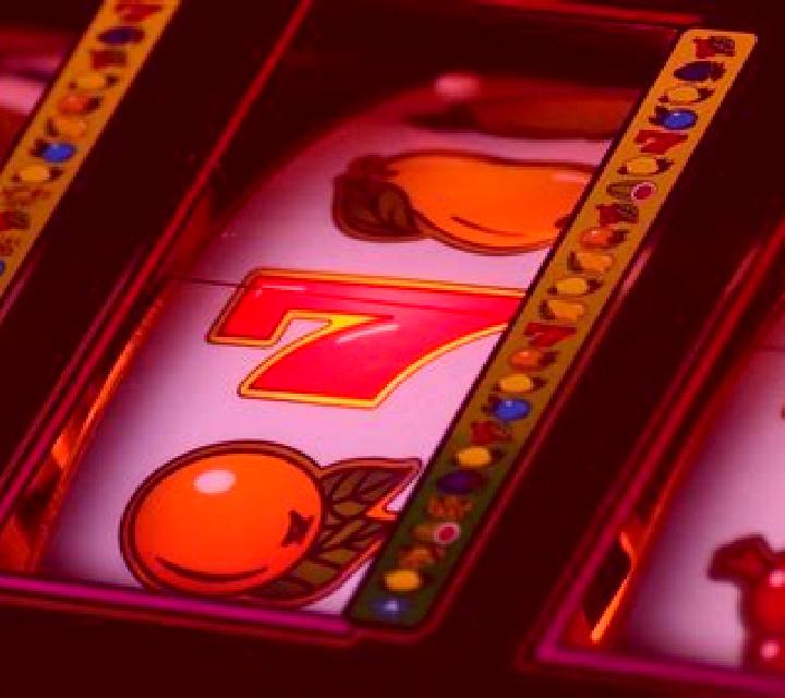 Harlequeen slot machine