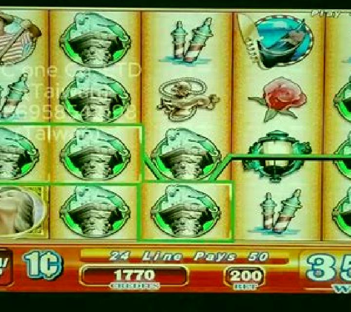 Hearts of Venice slot game