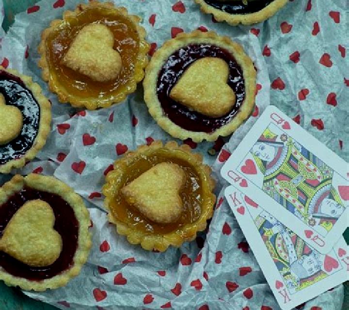 Hearts & Tarts slot game