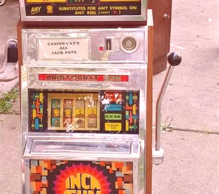 Helios Triple Sun slot machine