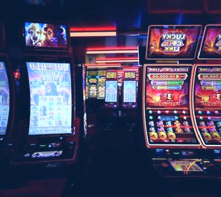 Hero s War HD slot game