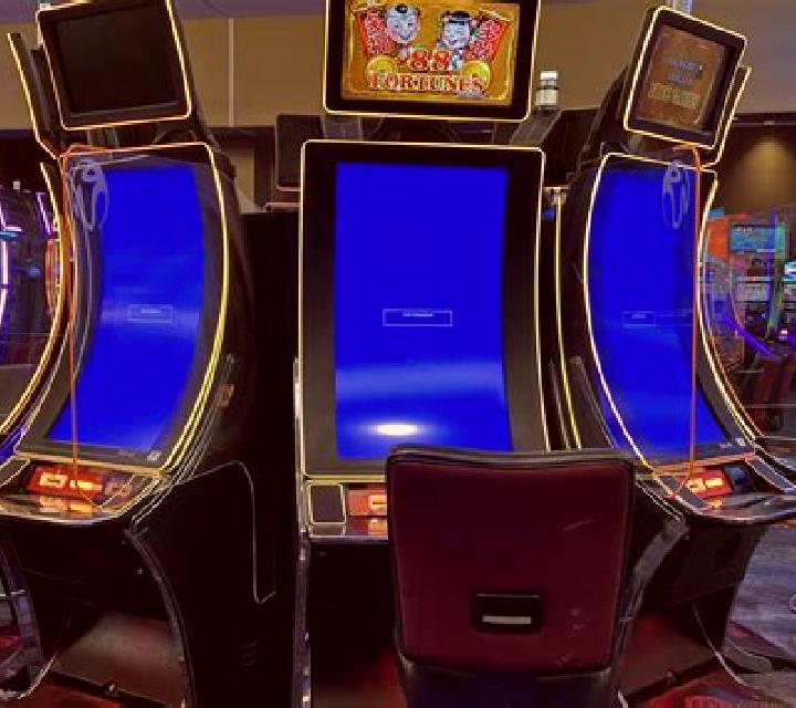 Hi-Lo 21 slot machine