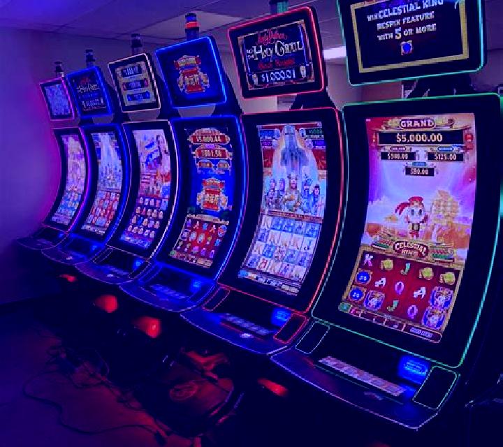Hi-Lo (Coin Machine Gaming) slot machine