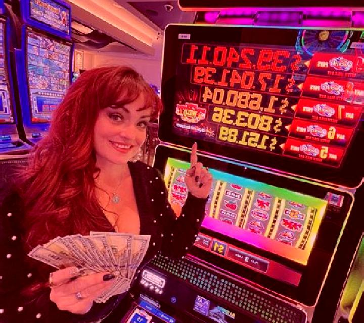 Hi-Lo (GameTimeTech) slot