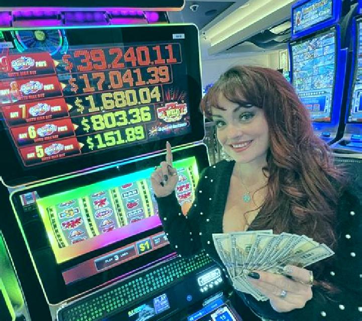 Hi Lo MaX online slot