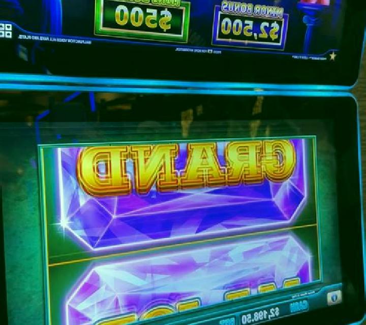 HIGH BUDDY online slot