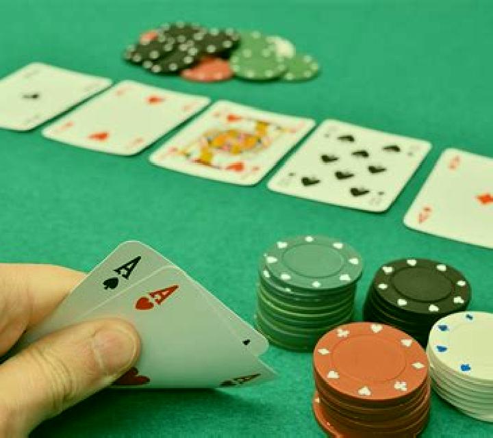 High Roller Hold em Poker (OneTouch) slot machine