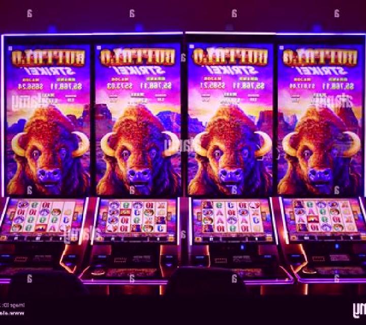High Strike slot machine