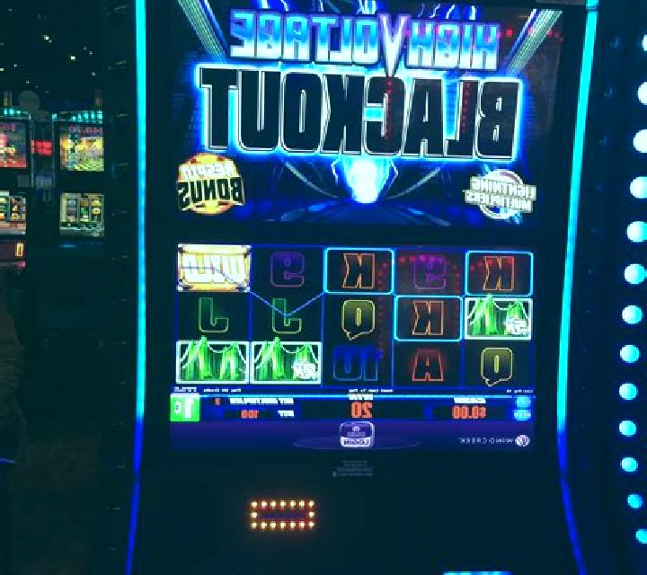 High Voltage Blackout slot machine