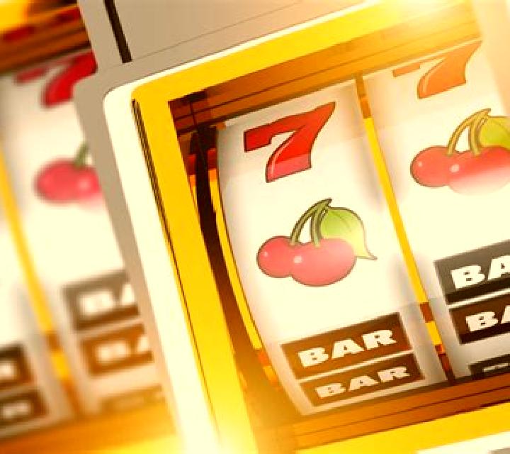 Higher vs Lower slot machine