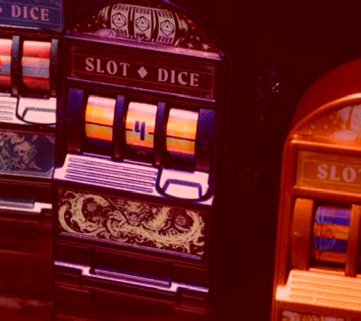 HiLo Dice slot
