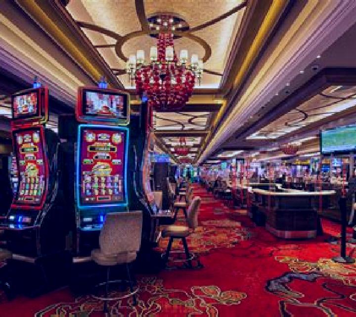 Hippodrome Grand Casino slot game