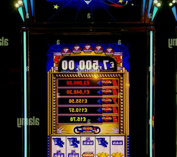 Hit The Diamond slot game