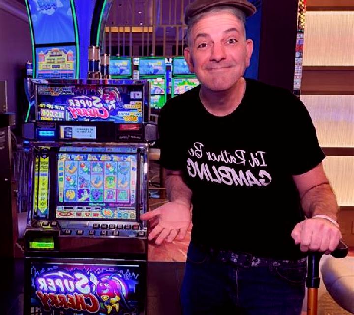 Hold Up Slots slot machine