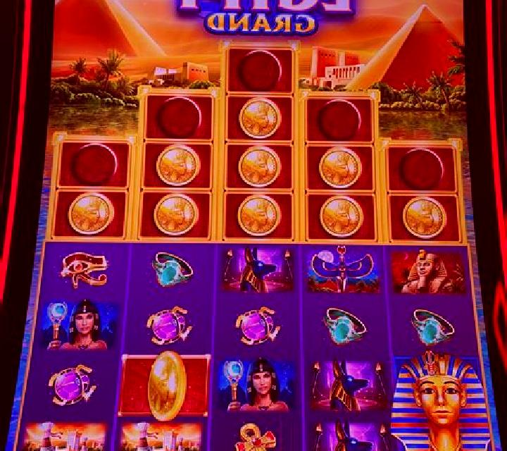 Honor of Egypt slot machine