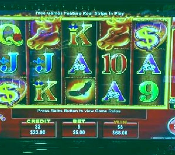 Horsing About slot