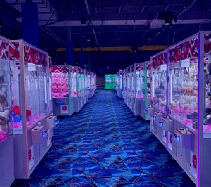 Hot Lucky Sevens Claw slot machine