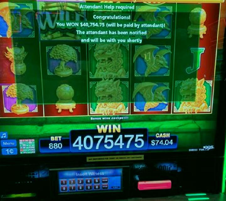 Hot Nudge slot machine