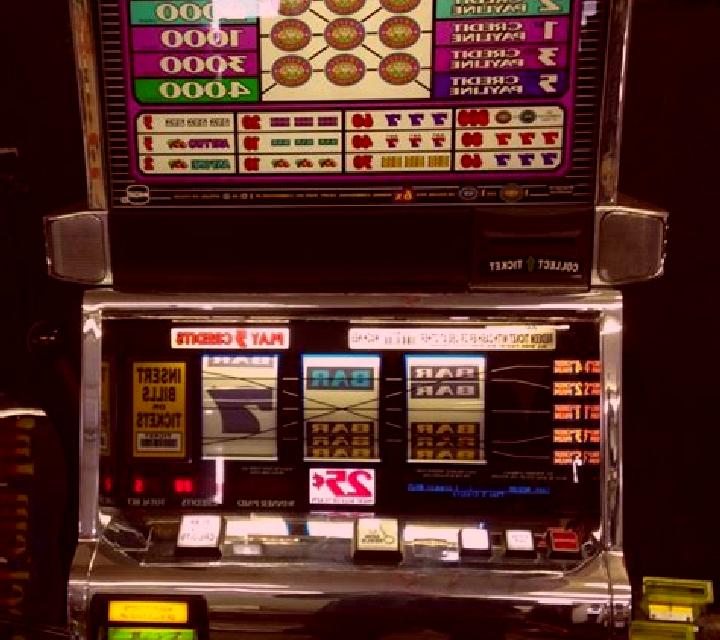 Hot Roulette - Triple Double Diamond slot