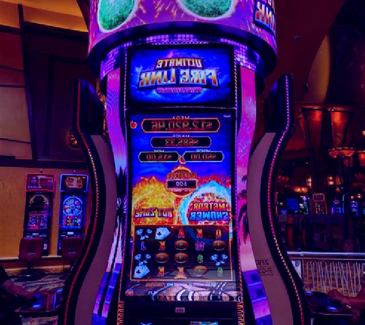 Hotter Than Hot slot machine