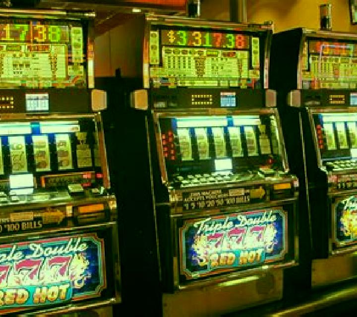 In It to Win It slot machine