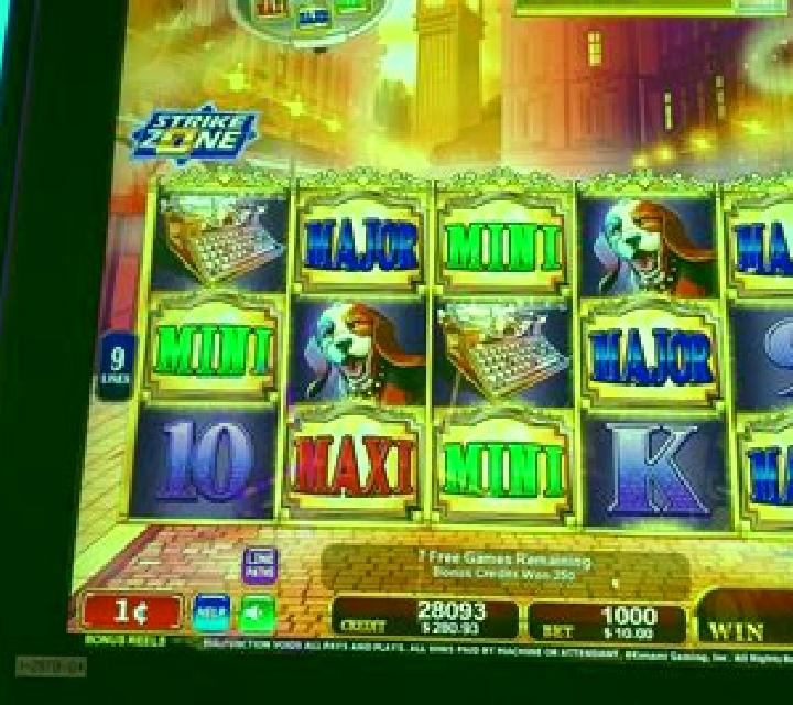 Inspector slot machine