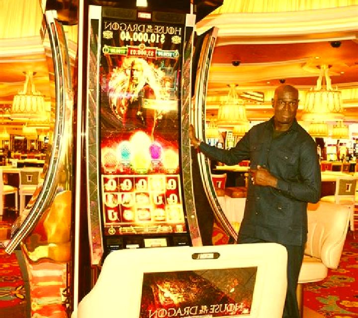 It s Magic: Amber slot machine