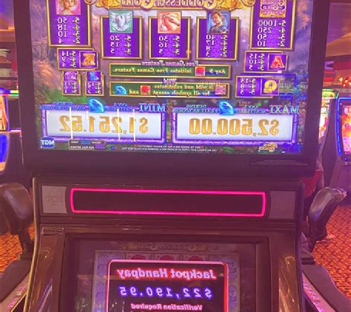 Jackpot Lake slot machine