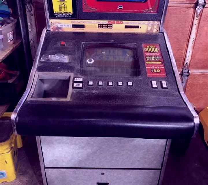 Jacks or Better (RTG) slot machine