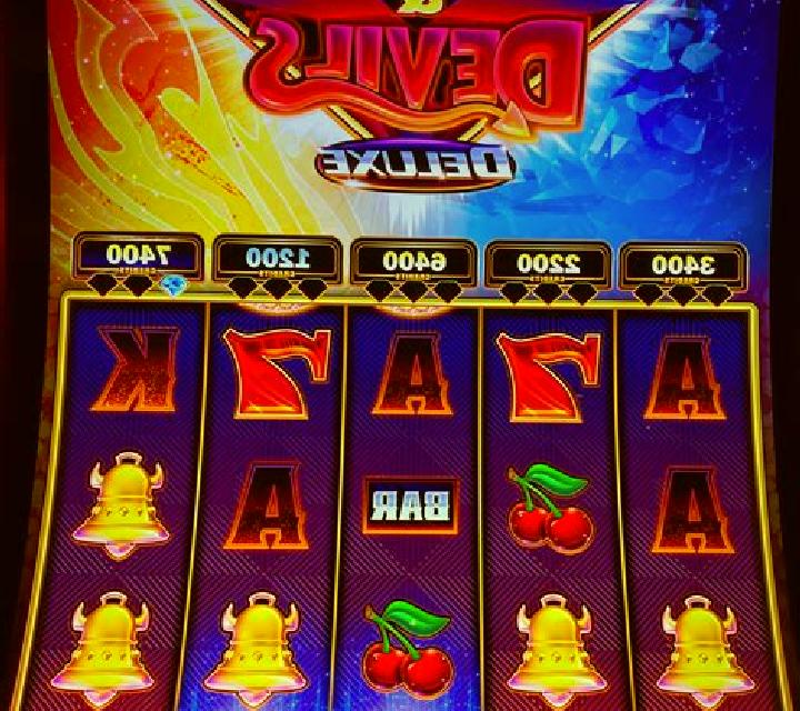 Jester s Diamonds slot machine