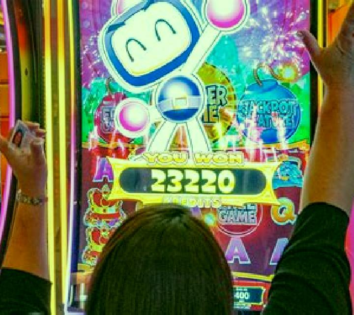 Jewel Bomber online slot