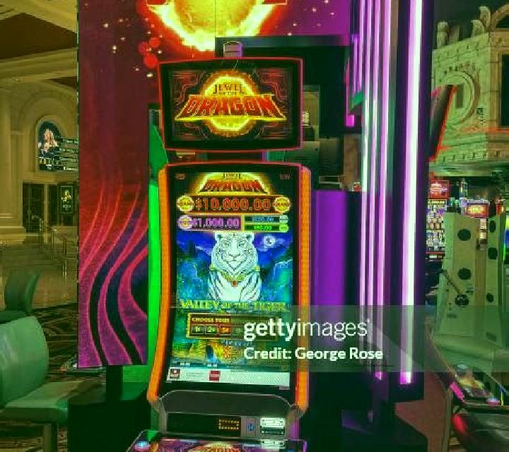 Jewel Night slot machine