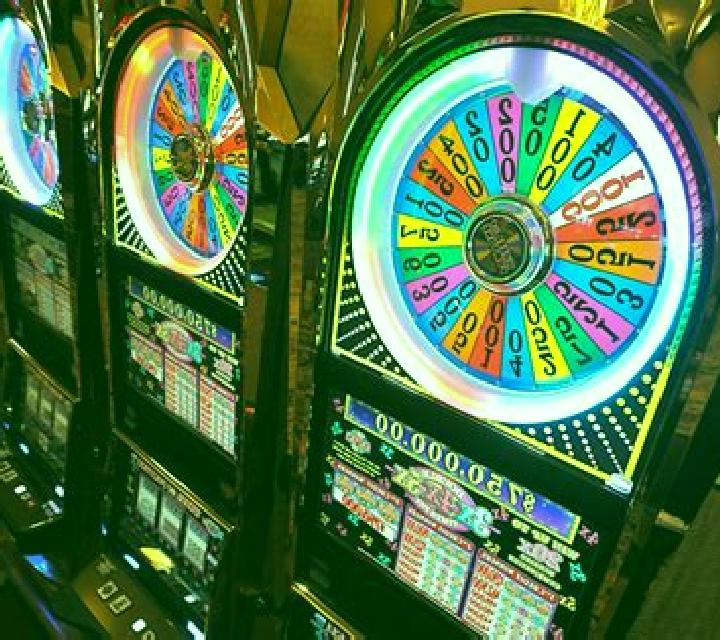 Jewelry Spin slot machine