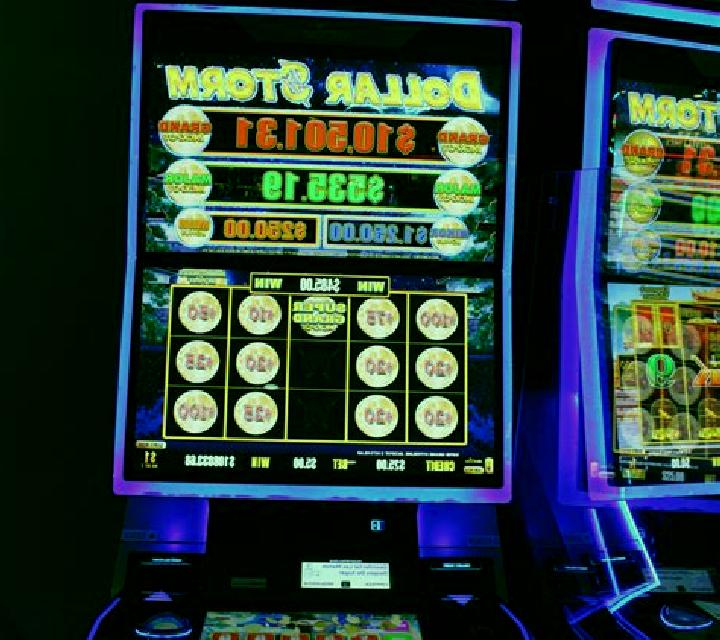 Joker 8000 slot machine