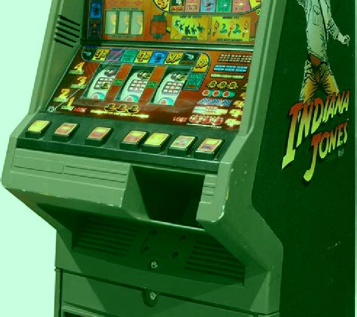 Jungle Jones slot machine