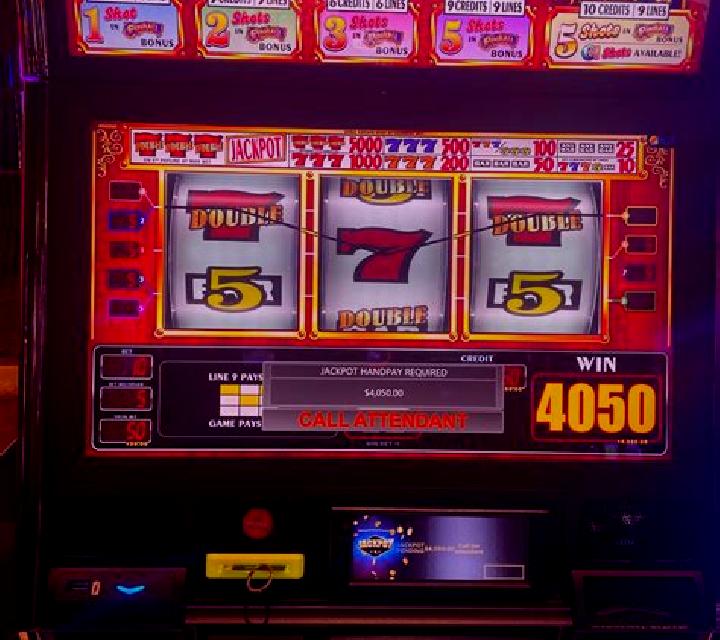 Kick It Multiplayer slot machine