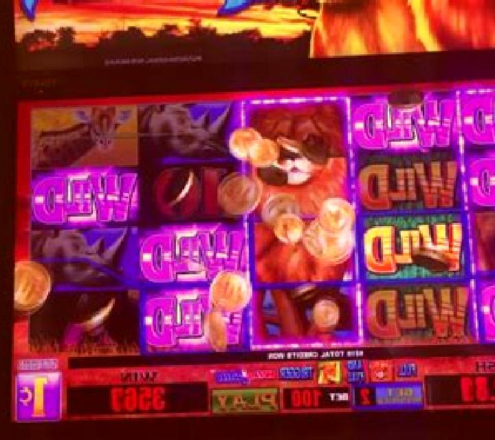 King and Queen slot machine