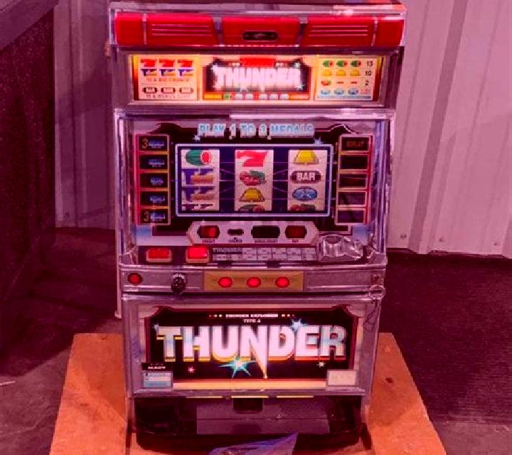 King of Thunder slot machine