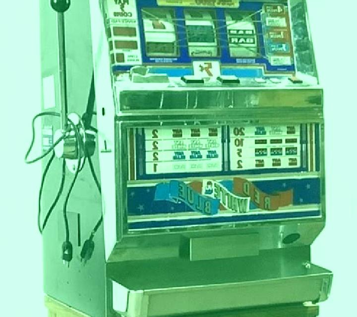 Kings and Queens 3 Lines slot machine