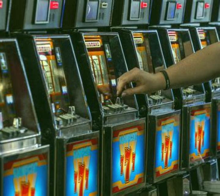 Knife Drop slot machine