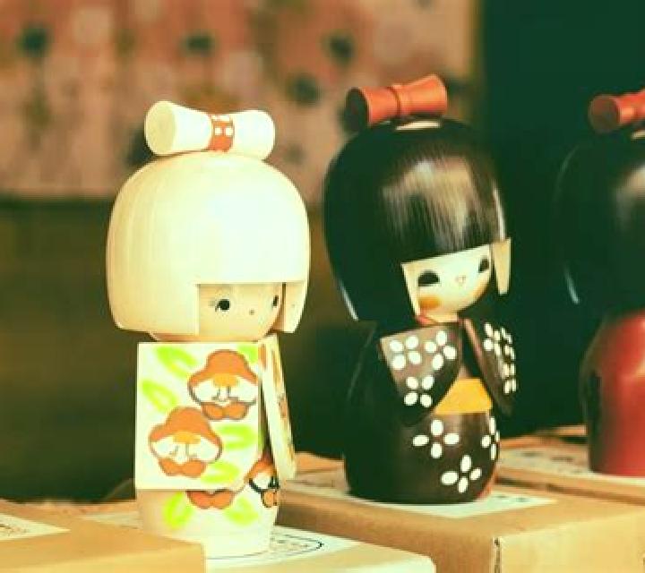 Kokeshi Dolls (ZITRO) online slot