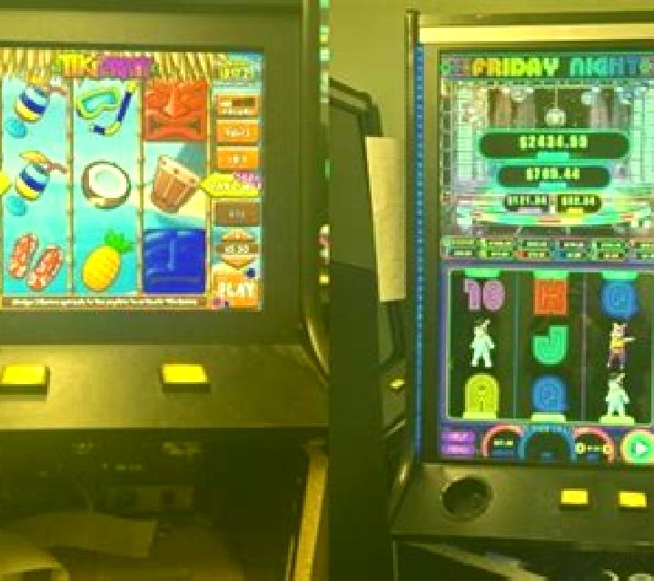 Laced slot machine