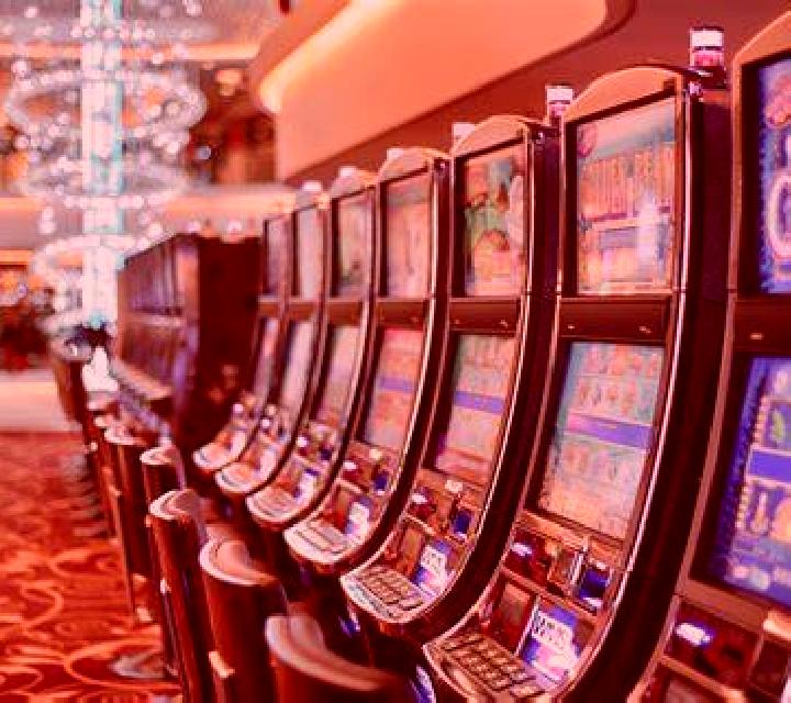 Lady of Parimatch slot machine