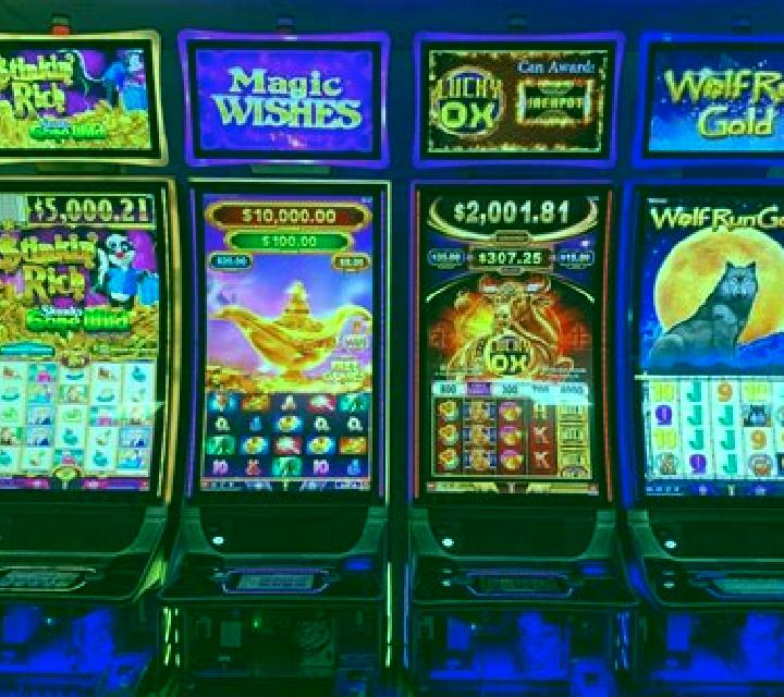 Lara Jones is Cleopatra 2 slot machine
