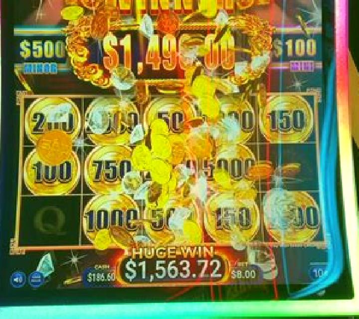 Latino Cowboy Hold and Spin slot game