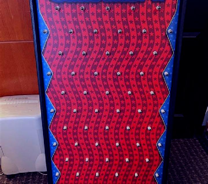 LeoVegas Plinko slot machine